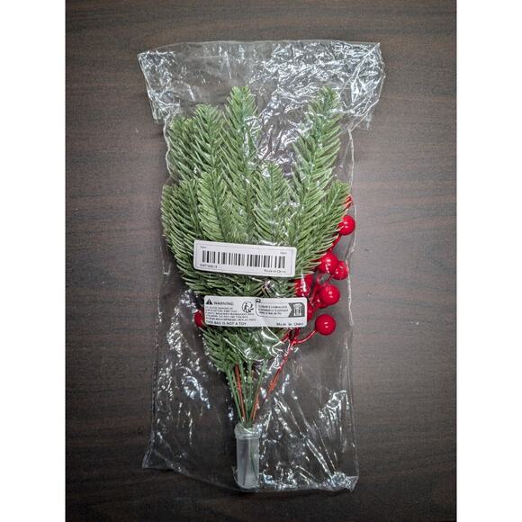 10pcs Christmas Pine Needle w/Red Berries Stem Picks DIY Winter Wreath Crafts - Picture 7 of 7